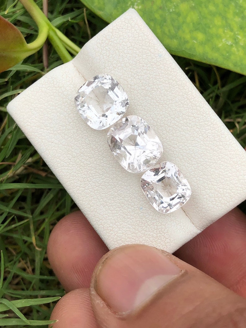 8.85 CT Amazing pinkish white colour morganite Natural loose gemstone Afghanistan mine.