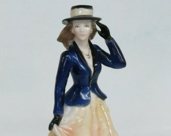 Royal Worcester Annabel Les Petites English Bone China Porcelain Figurine 1266B