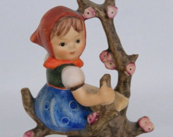Hummel Goebel 141 Apple Tree Girl TMK3 German Porcelain Figurine