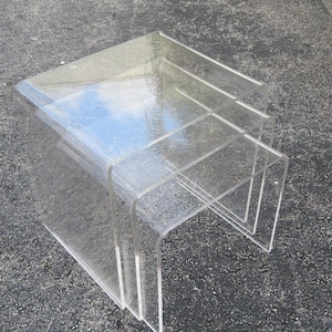 Hollywood Regency Lucite Nesting Side End Tables Set of Three 4048 SHIPPING NOT INCLUDED Please ask for shipping quote