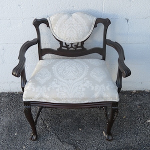 Chippendale Carved Ball and Claw Feet Mahogany Vanity Stool Bench Ottoman 4903 SHIPPING NOT INCLUDED Please ask for shipping quote