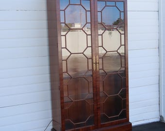 Henredon Chippendale Tall Large Flame Mahogany Display China Cabinet 6470 SHIPPING NOT INCLUDED Please ask for shipping quote