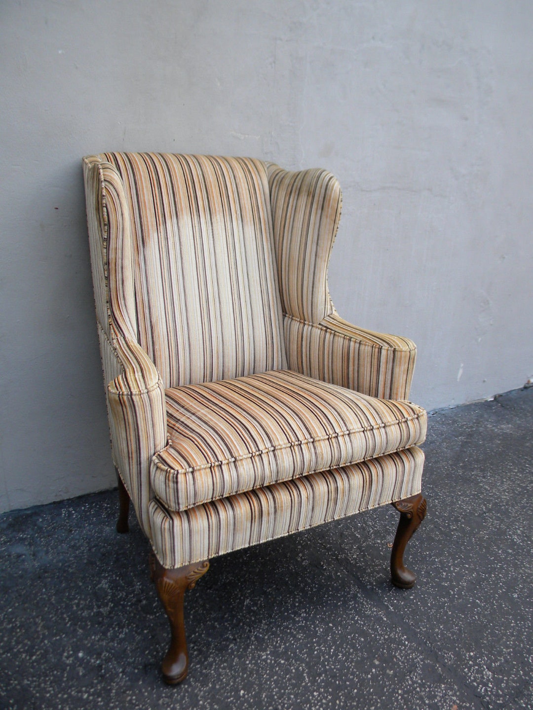 Queen Anne Living Room Wing Chair 5510 SHIPPING NOT INCLUDED Please Ask ...