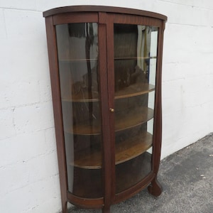 Early 1900s Oak Display Curio Cabinet Cupboard 5954 SHIPPING NOT INCLUDED Please ask for shipping quote