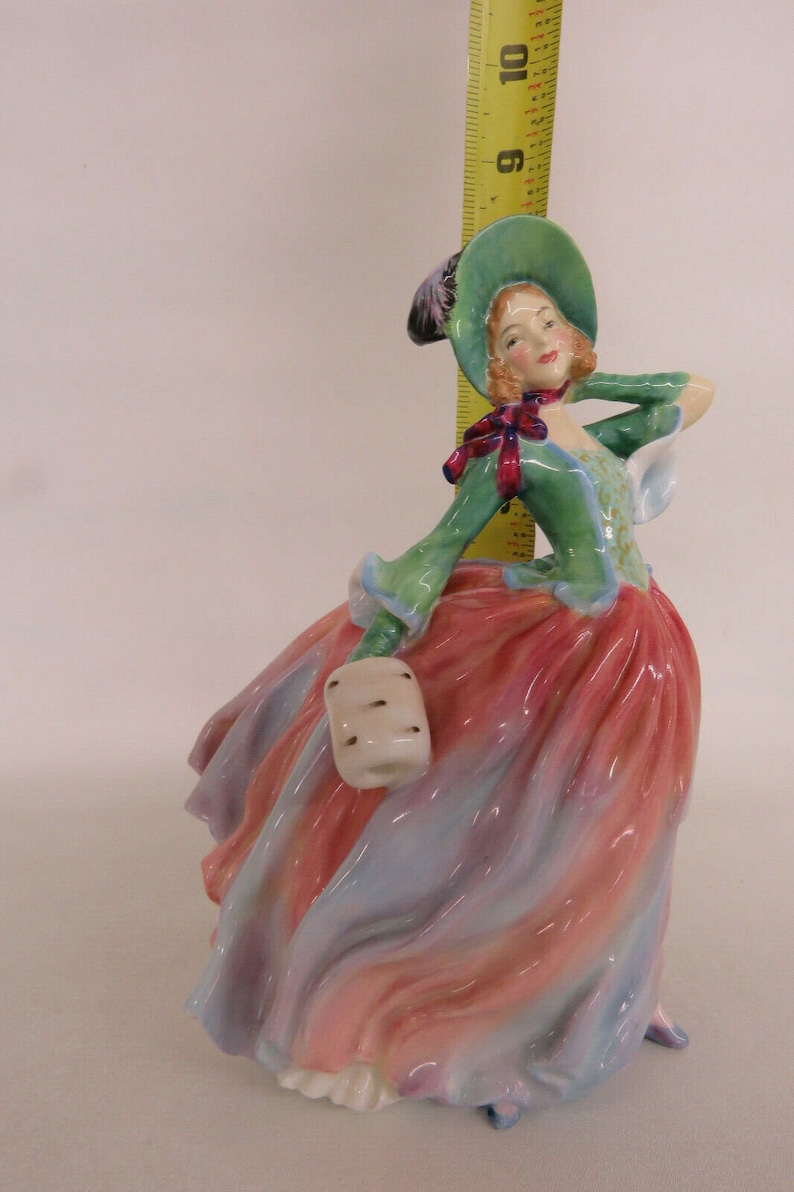 Royal Doulton HN1911 Autumn Breezes English Bone China Porcelain Figurine 1075B