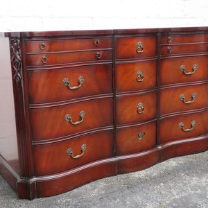 White Furniture Mahogany Serpentine Front Long Dresser Bathroom Vanity 3658 SHIPPING NOT INCLUDED Please ask for shipping quote