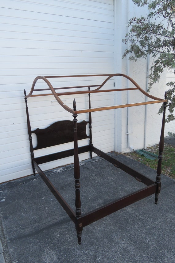 1940s Mahogany Full Size Poster Canopy Bed 3967 SHIPPING NOT INCLUDED Please ask for shipping quote