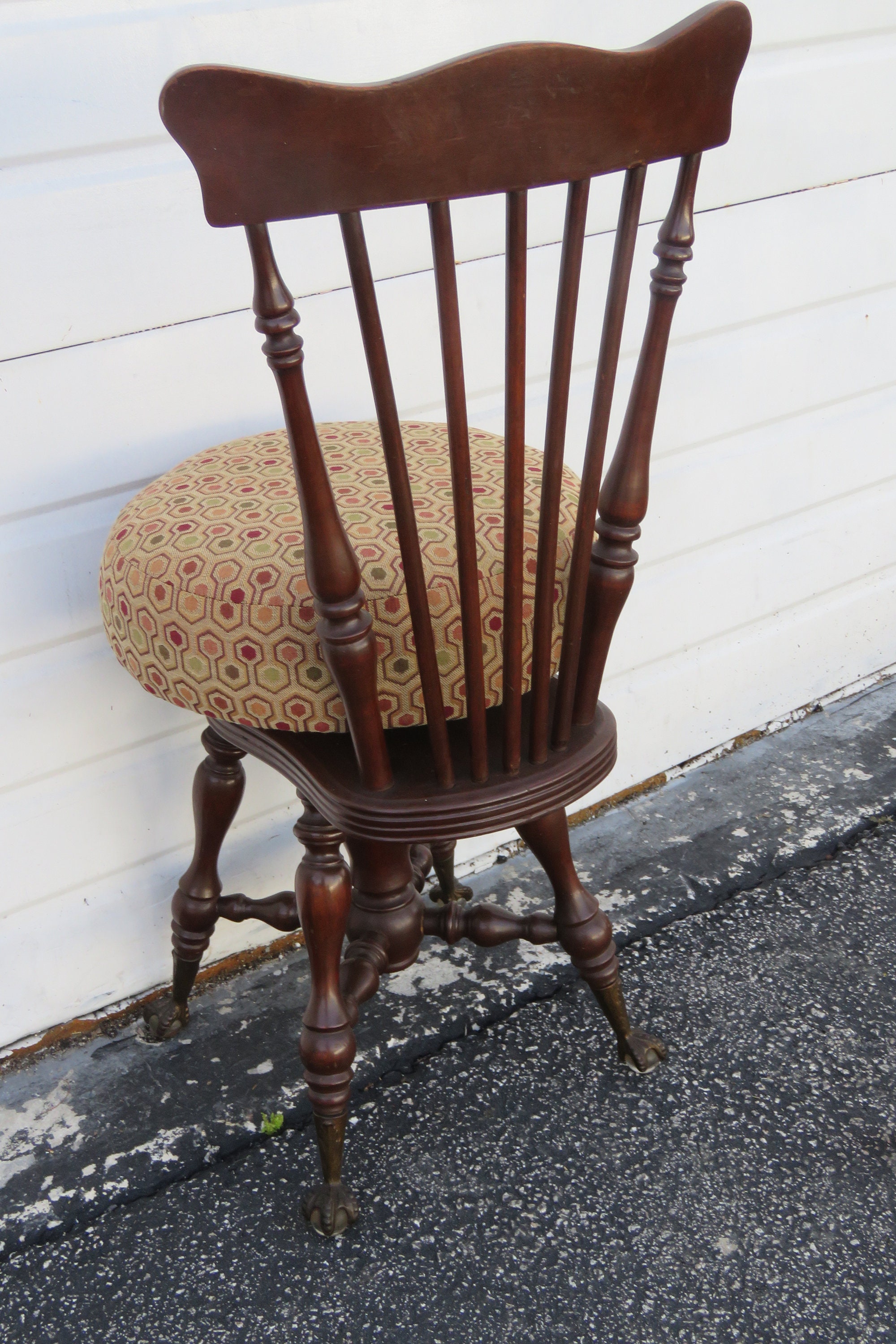 Antique piano 2024 chair with back