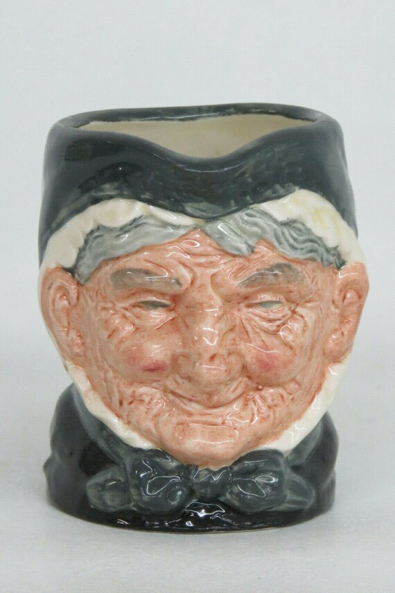 Royal Doulton Small Toby Mug (JL) Royal Doulton Small Toby Mug (JL)