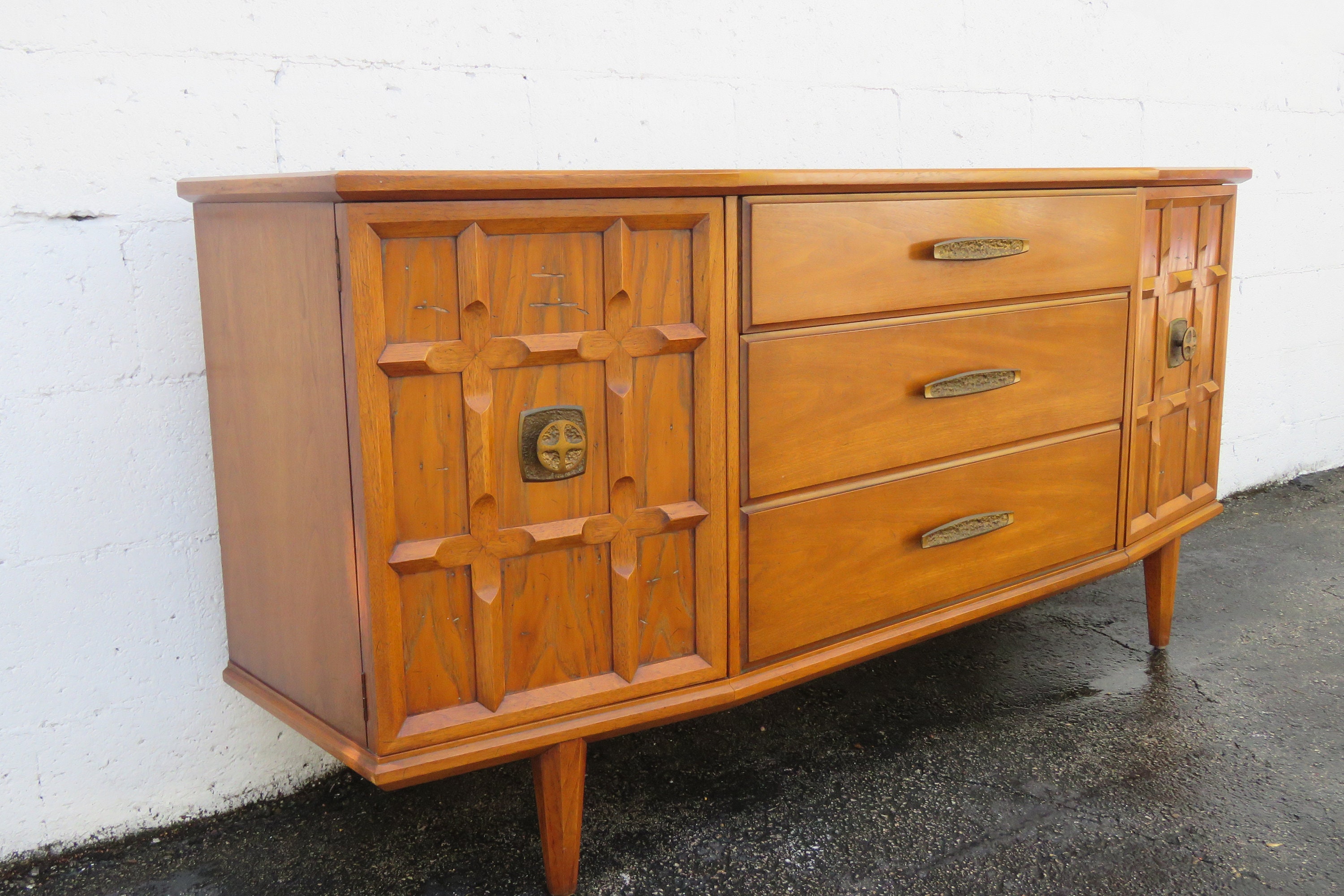 Drexel Heritage Mid Century Modern Long Dresser Sideboard Bathroom