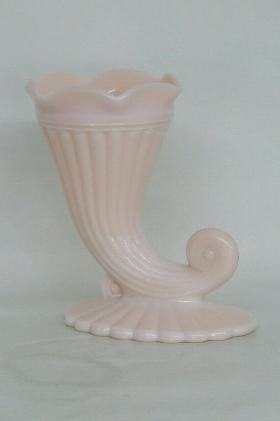 Jeannette Shell Pink Milk Glass Cornucopia Horn Vase 1453b Etsy Canada