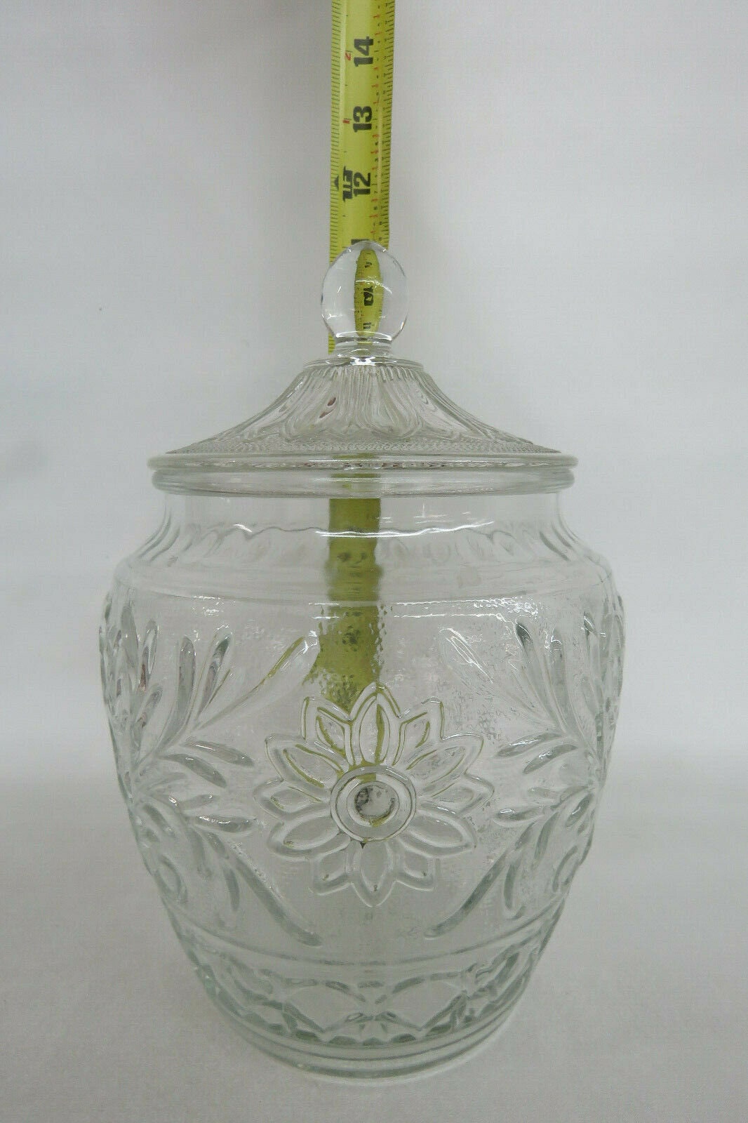 Vintage ANCHOR HOCKING Sandwich Glass CLEAR Embossed COOKIE JAR with LID 🌹