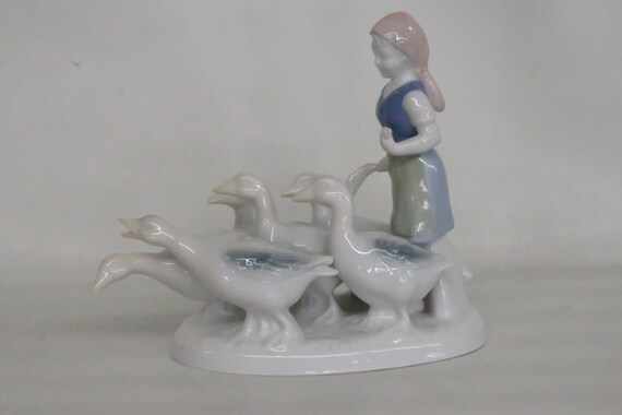 Gerold Porzellan Bavaria Western Germany Figurine Girl With Geese