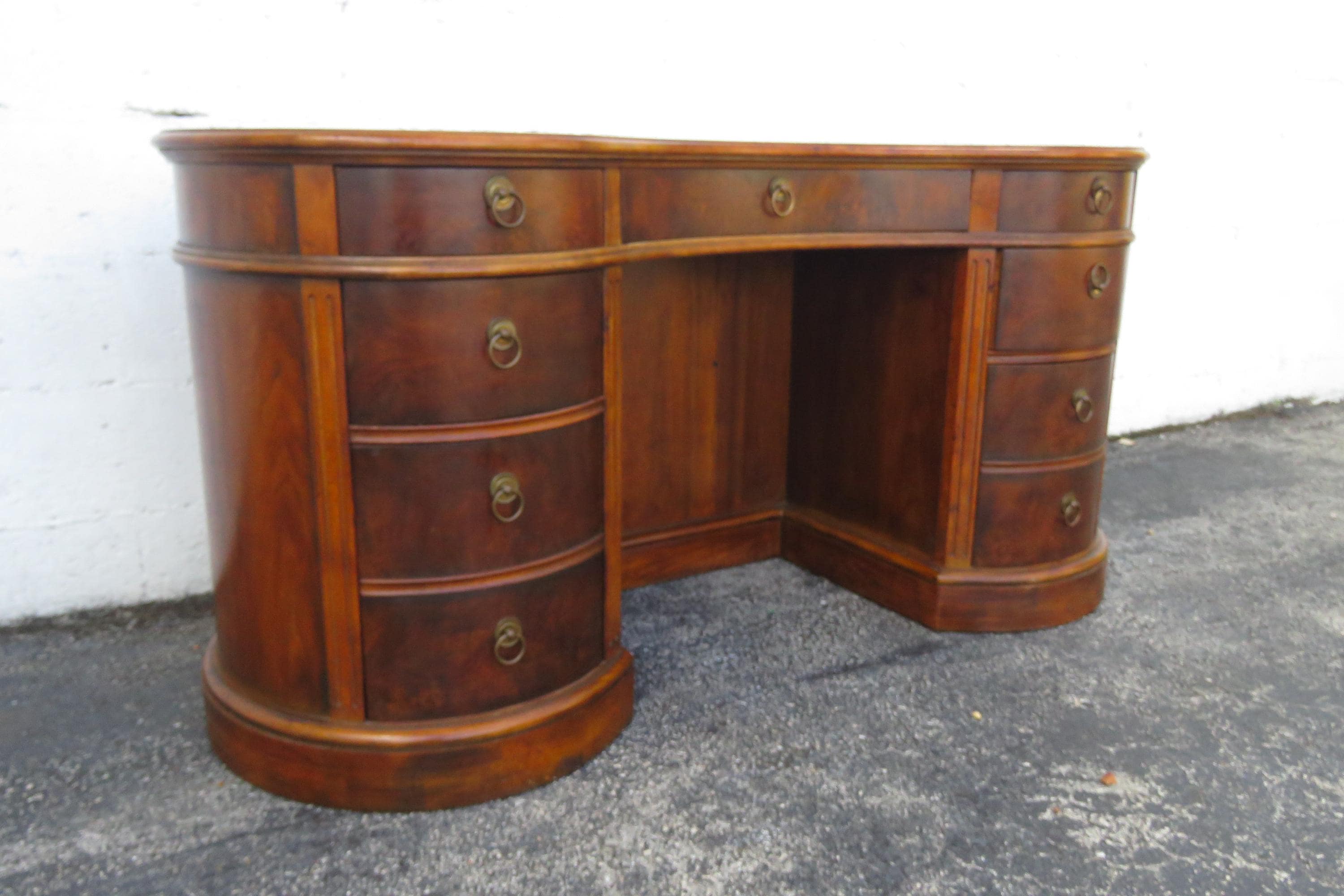 Drexel Heritage Flame Mahogany Kidney Shaped Executive Desk With