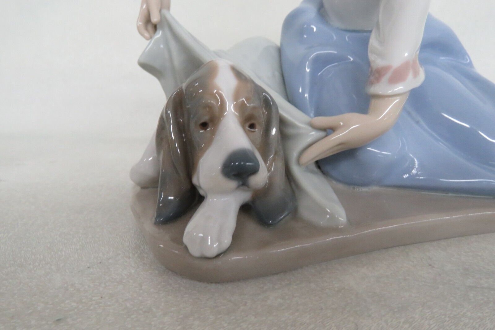 Lladro Spain 5688 Dogs Best Friend Girl and Dog Porcelain Figurine