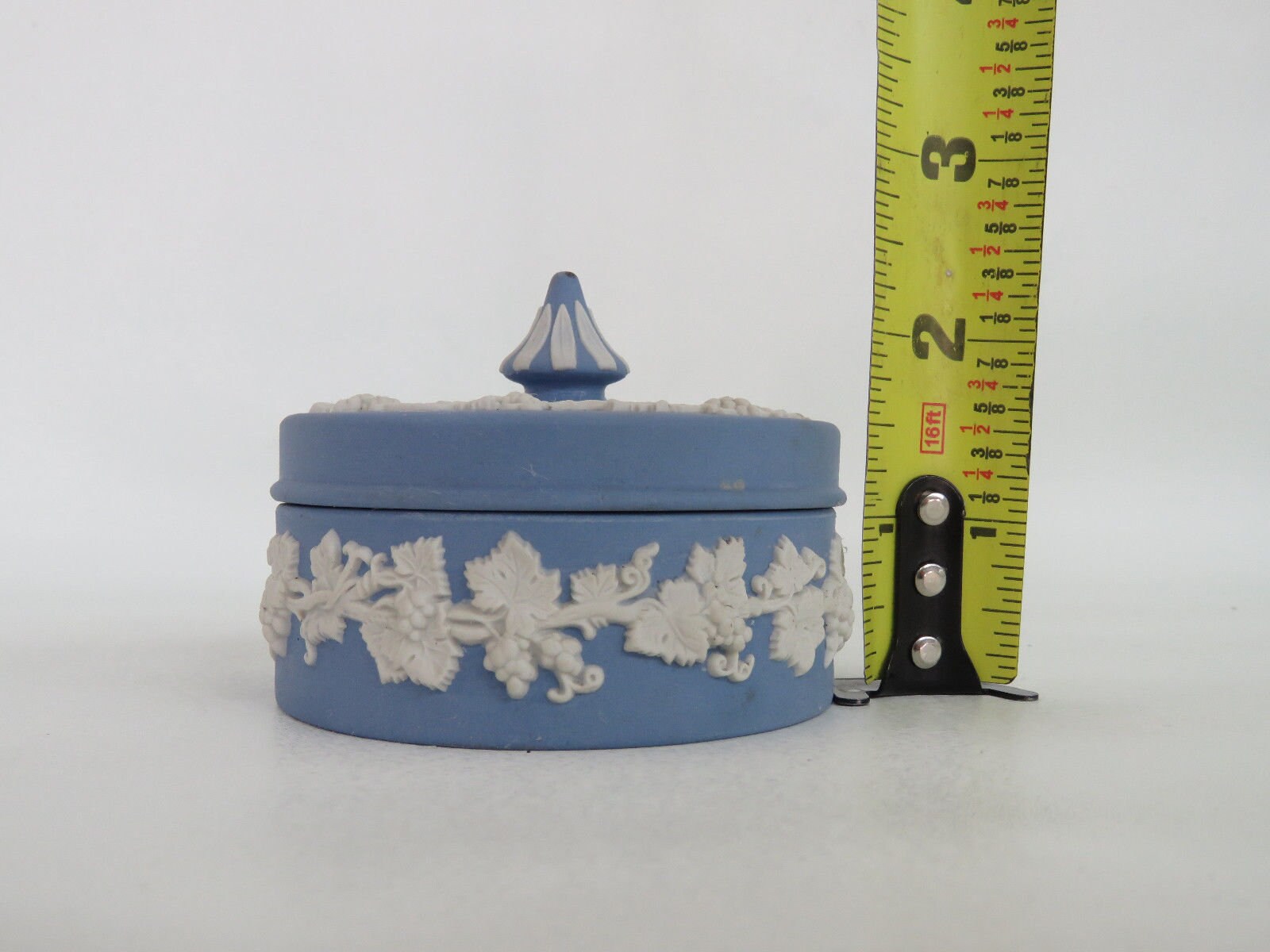 Wedgwood Blue Jasperware Round Trinket Vanity Dresser Dish