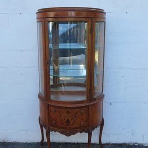 French Early 1900s Carved Inlaid Vitrine Display Curio Cabinet Cupboard 5667 SHIPPING NOT INCLUDED Please ask for shipping quote