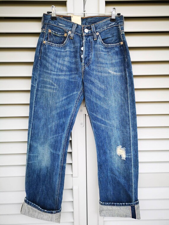 levis red line
