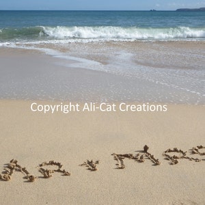Tarjeta de pequeño formato (aprox. 6 x 4 pulgadas), MR y MRS, tarjeta hecha a mano con arte en la arena en la playa de Carbis Bay, St Ives