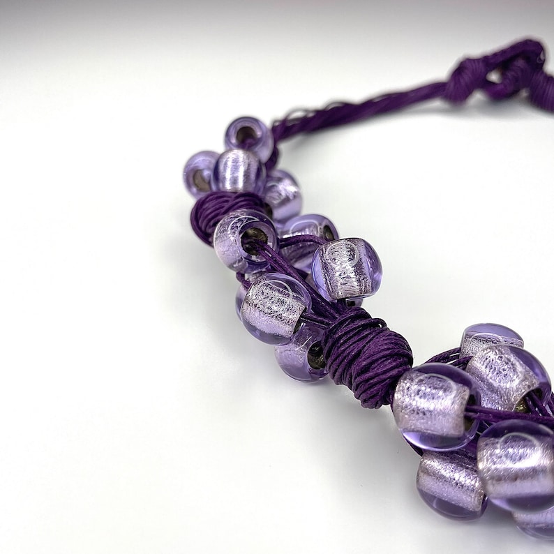 Bijoux en corde collier lilas sur cordon violet idée cadeau col rond bijoux artisanaux image 2