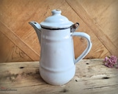 Enamel coffee pot white lidded pot enamelled little flower vase farmhouse deco vintage decoration shabby kitchen decor hw3406