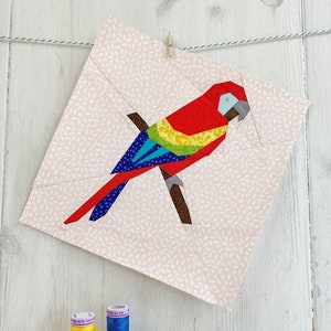 Parrot Quilt Block Pattern, Bird Pattern, PDF instant download, bird quilt pattern, Modern Quilt Pattern, Foundation Paper Piecing Pattern