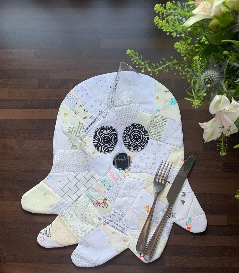 Ghost placemat/ coaster patched sewing pattern . The cutest little quilted ghost placemat pattern, perfect for your fabric scraps. The pattern is for a placemat and a Coaster.