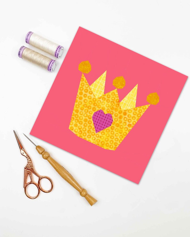 Crown Quilt Block Pattern, yellow pink crown on pink background