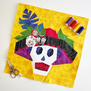 La Calavera Catrina Quilt Block Pattern, download istantaneo PDF in 2 dimensioni, modello di riattacco della carta della Fondazione Dia de los Muertos
