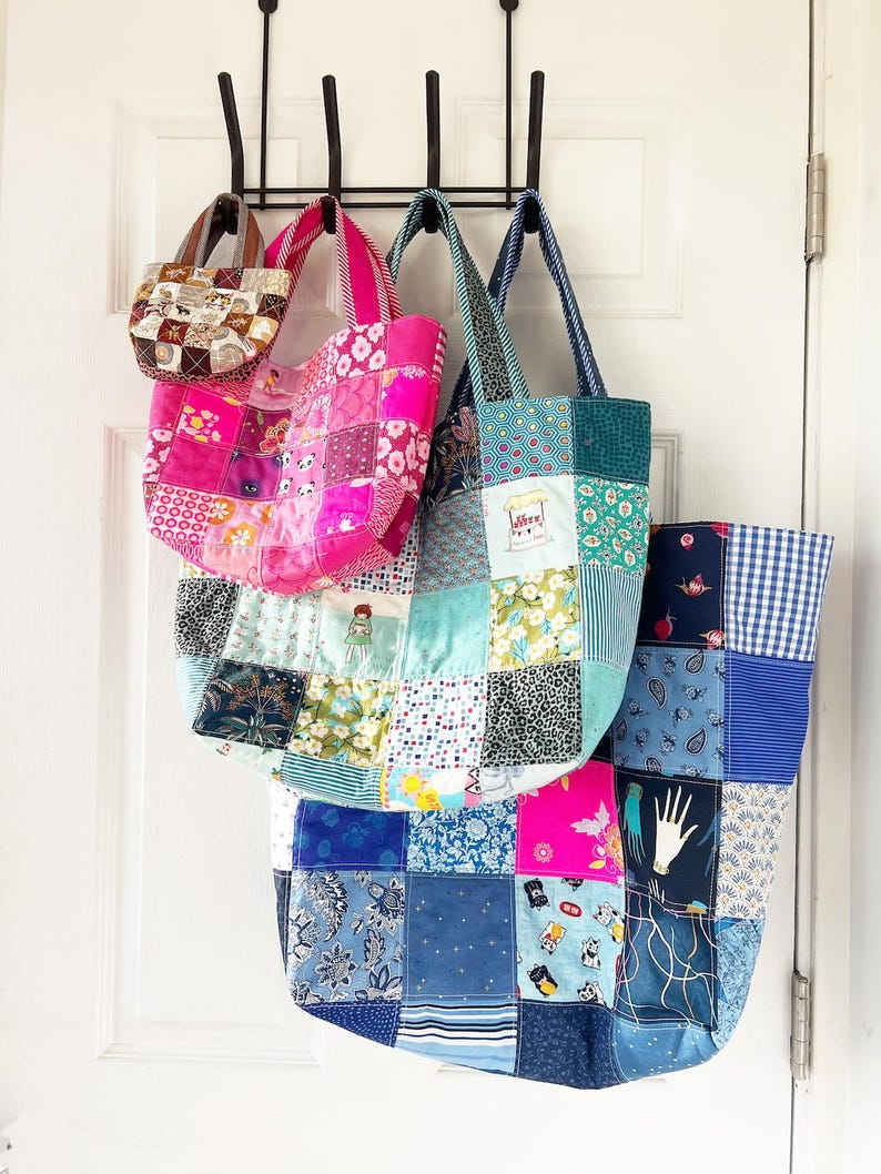 Patchwork Tote bag pattern in 4 sizes, fantastic bag pattern in 4 sizes made with fabric squares, beginner tote bag sewing pattern. Shopping Tote Bag sewing pattern with fabric squares. Scrap friendly sewing pattern.