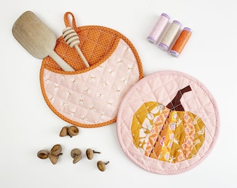 Round Quilted Pot Holder Pattern: Pumpkin Design (PDF Download)