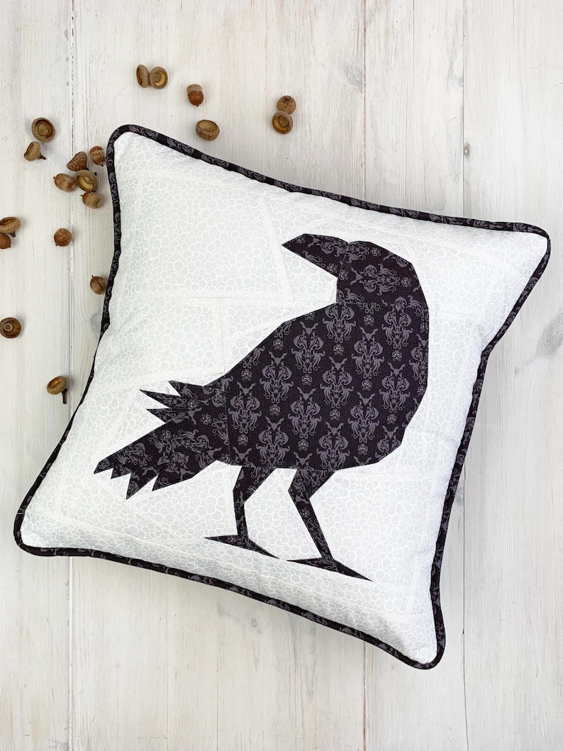 Raven-Crow Quilt Block Pattern, 3 sizes PDF instant download, Foundation Paper Piecing Pattern image 1