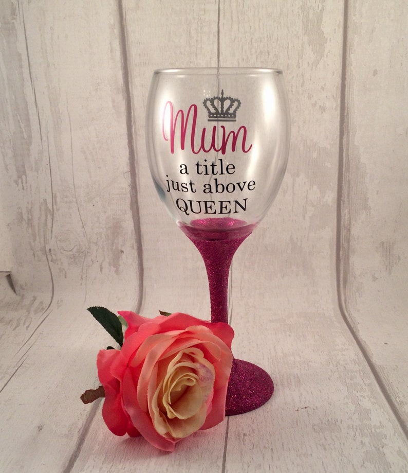 personalised mum wine glass