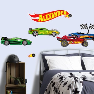 Personalisierte Race Cars Wandaufkleber, benutzerdefinierter Name mit 4 Autos, Wandkunst, Jungenzimmer,