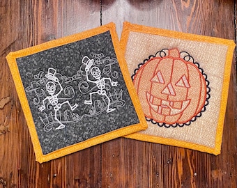 Embroidered Halloween Potholder: Fall Kitchen Decor, Insulated Hot Pad