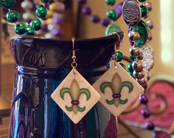 Mardi Gras Dangle Earrings, Fleur-de-lis pattern, Imprinted on Freshwater Pearl Shell