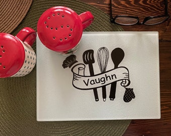 Personalized Glass Cutting Board: Custom Kitchen Decor (10.50 x 6.75)