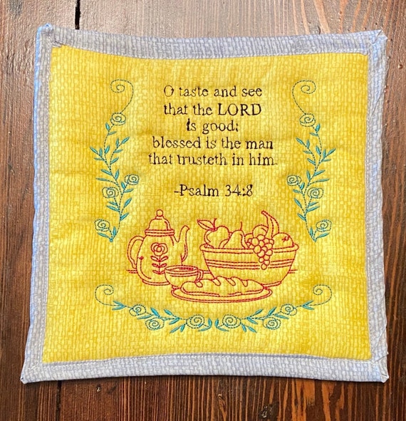 Embroidered Christian Psalm Potholder: Insulated Kitchen Decor