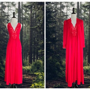 Vintage 1970s Olga Nightgown Set