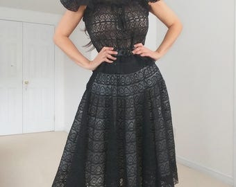 Completo con abito in pizzo nero vintage anni '50