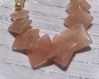 Cuarzo rosa y perla de agua dulce