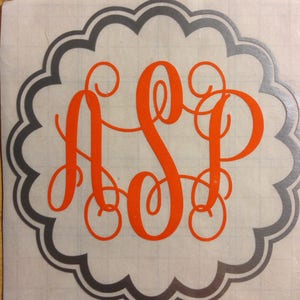 Double Scalloped Vine Monogramm Vinyl Aufkleber. KOSTENFREIER VERSAND