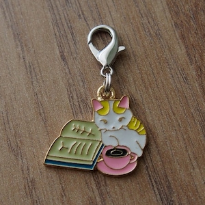 Kattenbedel, kattenritssluiting, haakmarkering, kattencadeau, kattentasbedel, kattenliefhebbercadeau, boekenliefhebberscadeau, kerstcadeau-idee, Moederdag