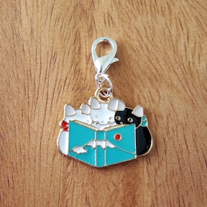 De charme van de kat, de trek van de katrits, haakmarkering, kattengift, de gift van de kattenminnaar, gift van de boekminnaars, het idee van de gift van Kerstmis, De daggift van de moeder