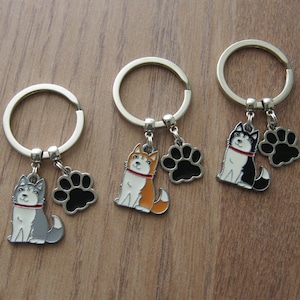 Husky Keychain: Enamel Dog & Paw Print Keyring