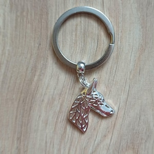 Doberman-sleutelhanger: hondenliefhebber cadeau, zilveren sleutelhanger