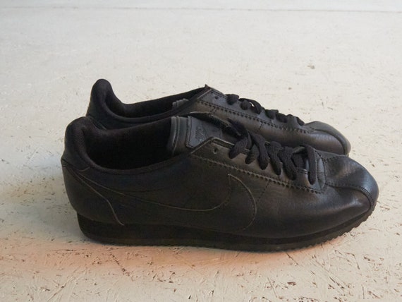 Vintage Black Nike Trainers Sneakers/ Size UK 6.5 EUR 40.5 cm 26