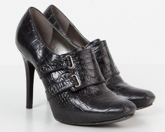 guess leather shoes