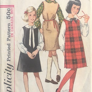 Size 10, 1960s Simplicity 5077, Straight Jumper & Long-Sleeved Collared Blouse Pattern