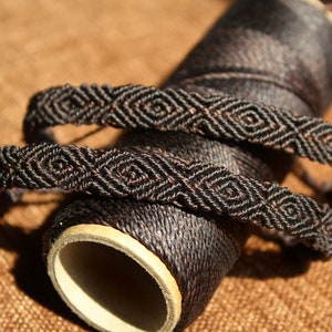Pulsera de macramé marrón oscuro / Pulsera unisex con estampado / Pulsera hippie de jungla terrosa